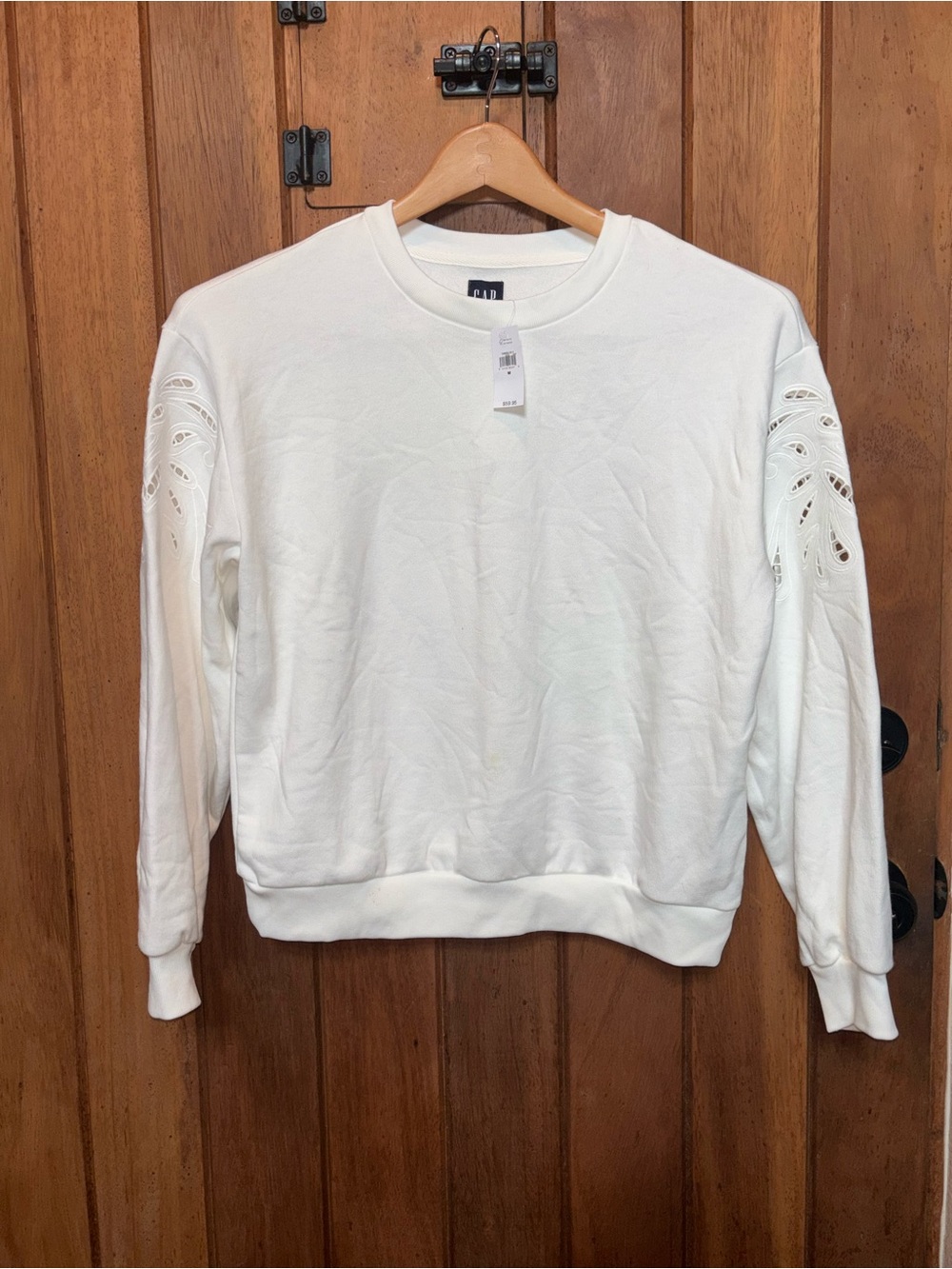 GAP White Eyelet Sleeve Crewneck Summer Sweatshirt